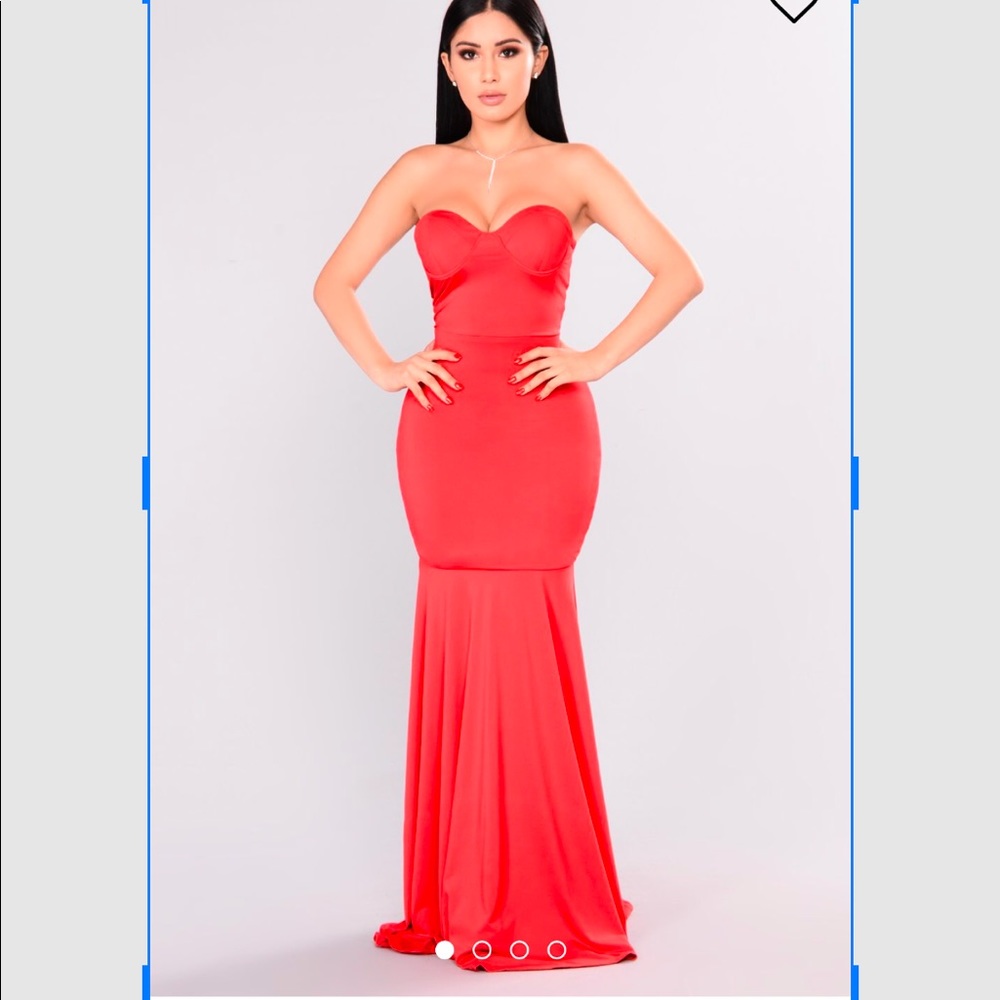 NWT Mermaid Formal Dress Red